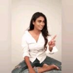 Poornima Ravi Instagram – A sass a day, keeps the basics away!!

Swipe to watch the BTS of the pic!!

Photographed by @bricabrac.in @praveen93
MUAH: @viyahairandmakeup 
Costume: @viyahairandmakeup
.
.
.
.
.
.
.
.
.
.
.
.
.
#poornimaravi  #araathi #denim #denimjacket  #photography #bricabrac
