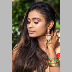 Poornima Ravi Instagram – Costume: @tina_couture1607
Jewellery: @muthucharam_2018
Make up: @sa_makeoverartist
Photography: @udhaya_kumar95
#poornimaravi #araathi
