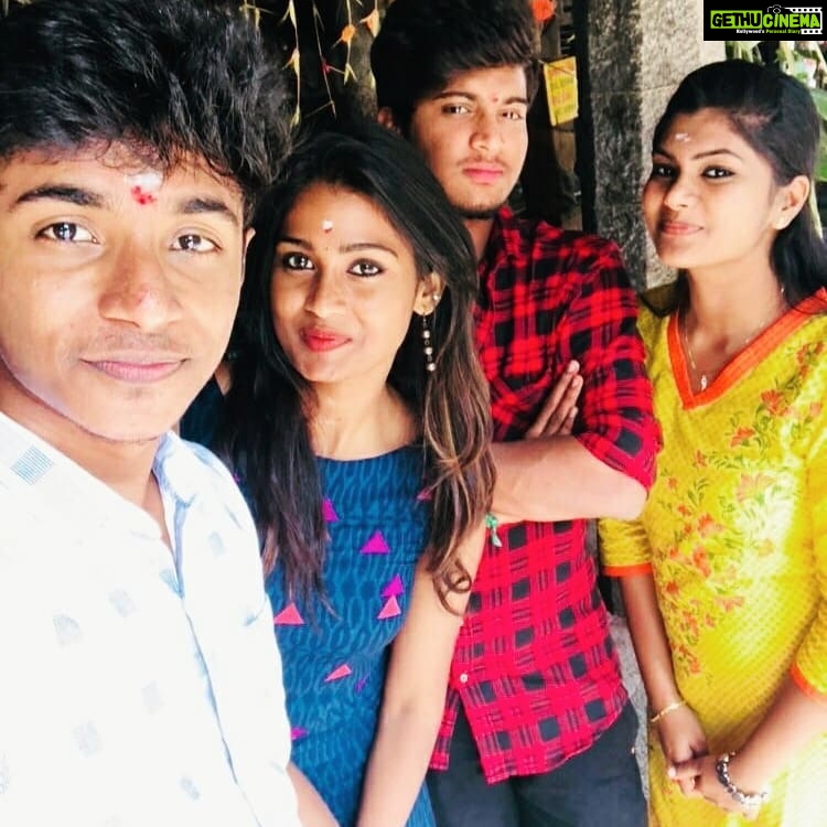 Poornima Ravi Instagram - Team kooks😂😂