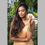 Poornima Ravi Instagram – Costume: @tina_couture1607
Jewellery: @muthucharam_2018
Make up: @sa_makeoverartist
Photography: @udhaya_kumar95
#poornimaravi #araathi