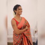 Poornima Ravi Instagram – Smiles overloaded in bestie’s wedding β€οΈ
Wedding courtesy π @priyadharsini.k @arunkumar.nagarajan
Pc: @blue_eye_studio
#poornimaravi