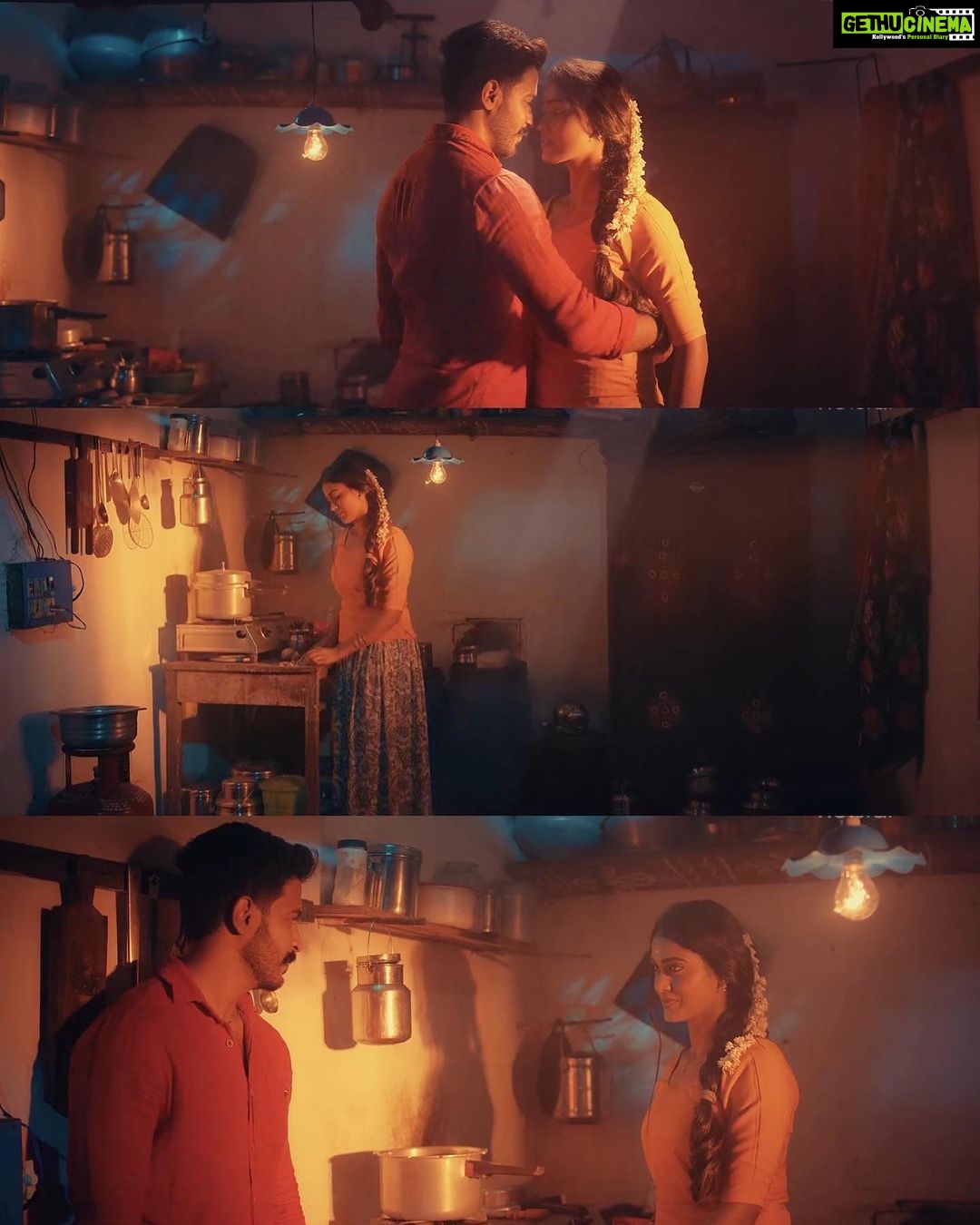 Poornima Ravi Instagram - Hey Sandakaari is streaming Now on Disney+Hotstar ❤️ Screen Grab of Episode 1 & 2 Direction : @__god._sutta._kuruvi._ Cast : @poornima_ravii @balaji.sha.g @madhan_kumar09 @srijith.ramachandran Dop : @abi_advik Associate cinematographer : @ajay_crazy_boy Assistant cinematographer : @_deadly_kiddo_93 @play___gods DI : @siva.mp4 Music : @i_m_madrasi @me_gautham.s #heysandakaari #poornimaravi #series #hotstar #cinematography #colourpalette
