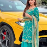 Prabh Grewal Instagram - ਤੂੰ ਤੱਕਿਆ ਤਾਂ ਰੁੱਖਾਂ ਨੂੰ ਫੁੱਲ ਪੈ ਗਏ, ਮੇਰੇ ਤੱਕਦੇ ਤੱਕਦੇ ਕਰਾਮਾਤ ਹੋਈ...!! 🌹🌹 #prabhgrewal #prabhgrewalofficial Beautiful suit @gudoos9 🫶