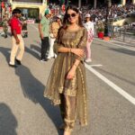 Prabh Grewal Instagram – ਛੱਡਦੇ ਤੂੰ ਫਿਕਰਾਂ ਨੂੰ ,
ਬਸ ਤੂੰ ਹੱਸ ਕੇ ਜਿੰਦਗੀ ਗੁਜਾਰ…!!🌹

#prabhgrewalofficial #prabhgrewal 
Beautiful suit @studioa_byanu ♥️ Wagha Border : India – Pakistan