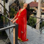Prabh Grewal Instagram – Ni mainu Heere Heere aakhe, 
Maaye ni munda Lambhda da…♥️
.
.
Outfit: @sui_dhaga_by_kiran 

#prabhgrewal #prabhgrewalofficial