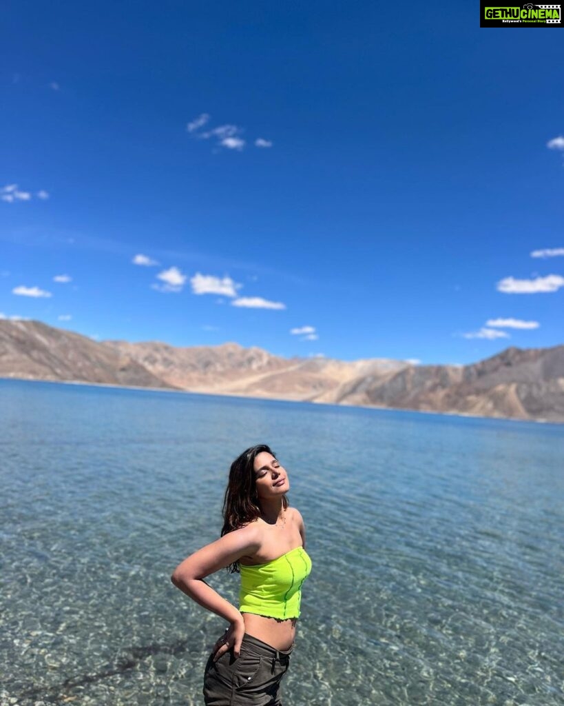 Pranati Rai Prakash Instagram - I romanticise life often and surreal beauty of nature like this is an absolute high! ✨💕🦋🤍 My last memory of this place is when I was 7 yrs old while I stayed in Tangtse…I remember it was stunning but didn’t have a camera and was a complete monkey, so this time was so special, I could capture a few moments and also sit for a while and meditate. ✨ #ladakh #pangonglake Pangong Tso