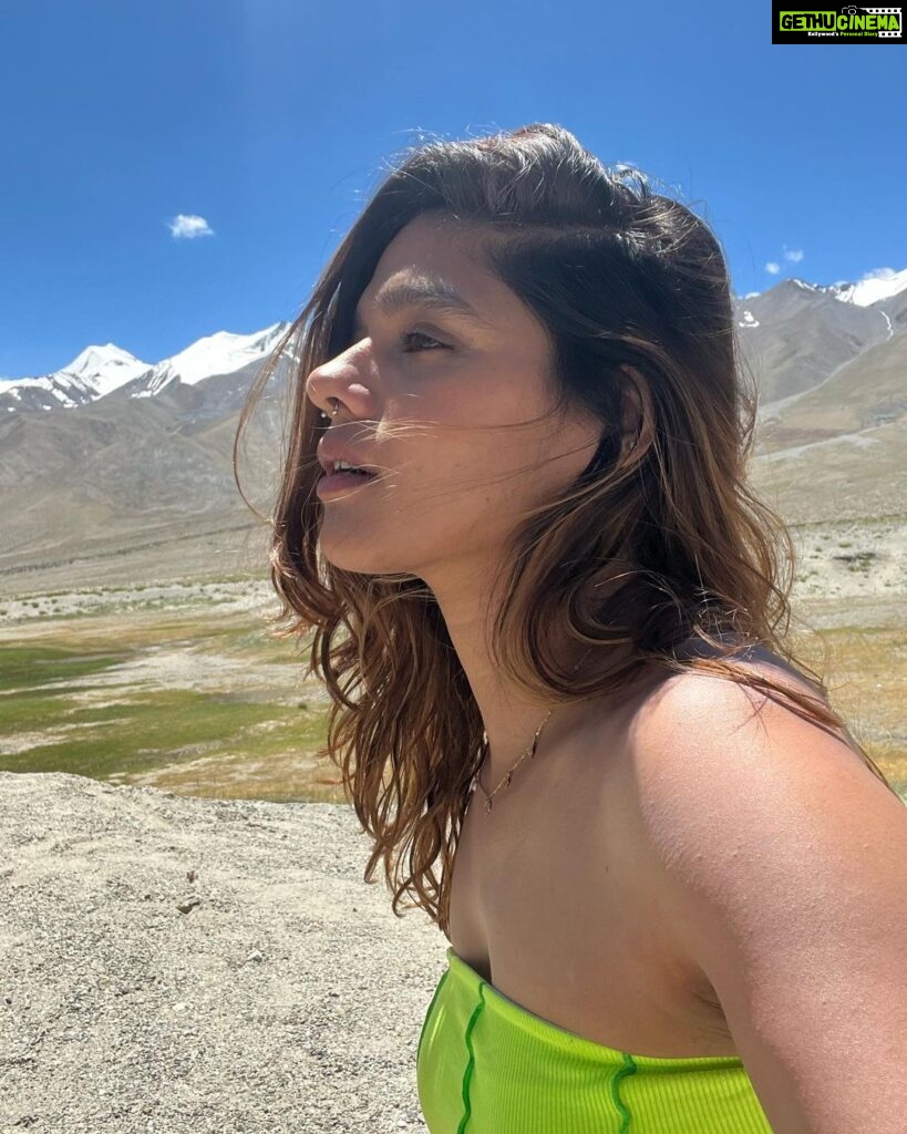 Pranati Rai Prakash Instagram - I romanticise life often and surreal beauty of nature like this is an absolute high! ✨💕🦋🤍 My last memory of this place is when I was 7 yrs old while I stayed in Tangtse…I remember it was stunning but didn’t have a camera and was a complete monkey, so this time was so special, I could capture a few moments and also sit for a while and meditate. ✨ #ladakh #pangonglake Pangong Tso