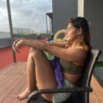 Pranati Rai Prakash Instagram - An evening well spent and some mosquito bites ☕️🥐🌅🏡 Mumbai, Maharashtra