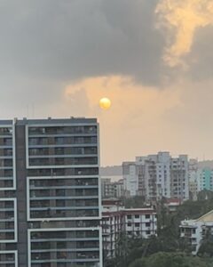 Pranati Rai Prakash Instagram - An evening well spent and some mosquito bites ☕️🥐🌅🏡 Mumbai, Maharashtra