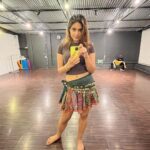 Pranati Rai Prakash Instagram - No matter how many times you fall, be a f hero and get up again! Well, here’s another amazing week with skin getting glossier (no make up days 🤍), belly moves sexier, books completed, friends hosted and life lived happier! 😉😘 Also a picture of my house t-shirt shared by my dad yesterday with lovely messages all over!