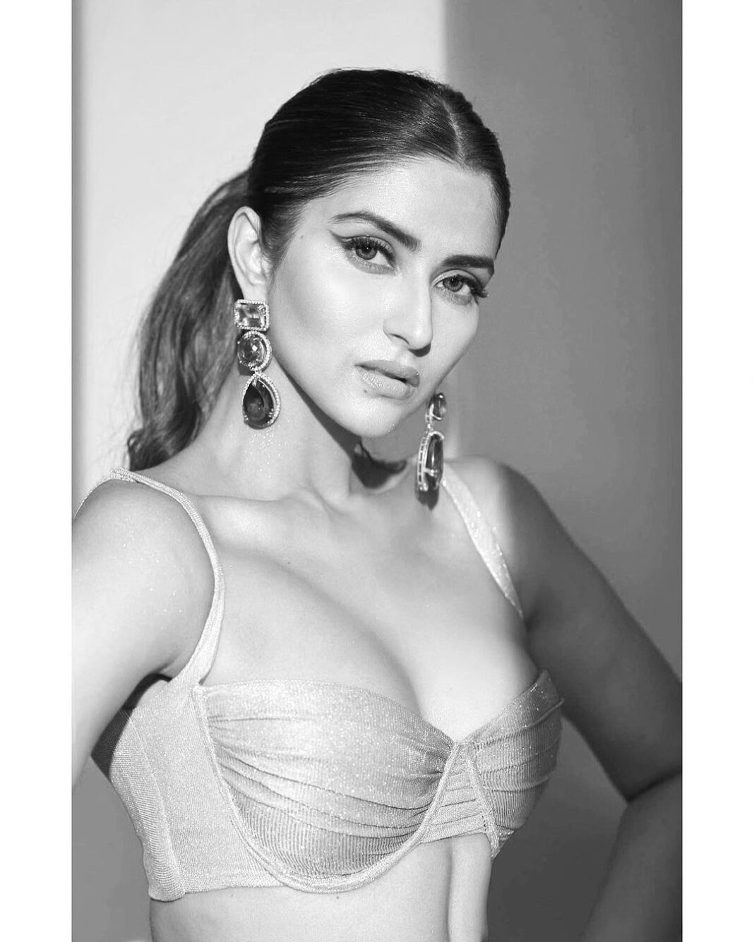 Pranutan Bahl Instagram - :)