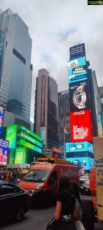 Priya Marathe Instagram - Times square buzzing with sooo much light n life ... #newyork #timessquare