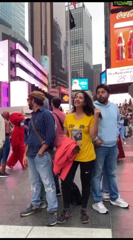 Priya Marathe Instagram - New your times square.. Best times with best people.. @aperfectmurdermarathiplay USA tour #newyork Pc @shanaiashrotri