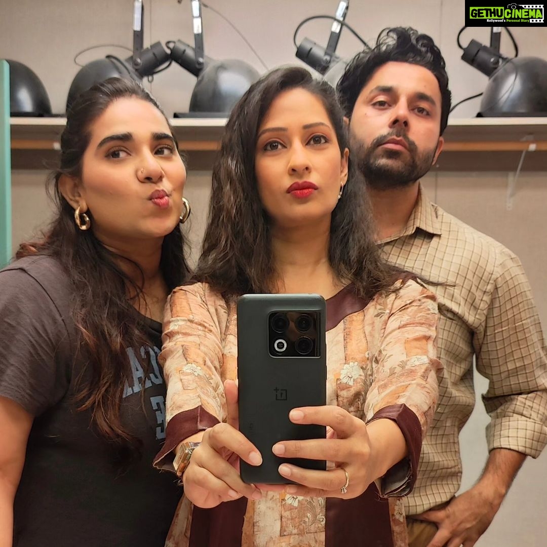 Priya Marathe Instagram - First show successfully done in San Mateo - performing art centre.. Thank you so much for being soo nice .. Loved performing for u.. 💯 On to the nxt..