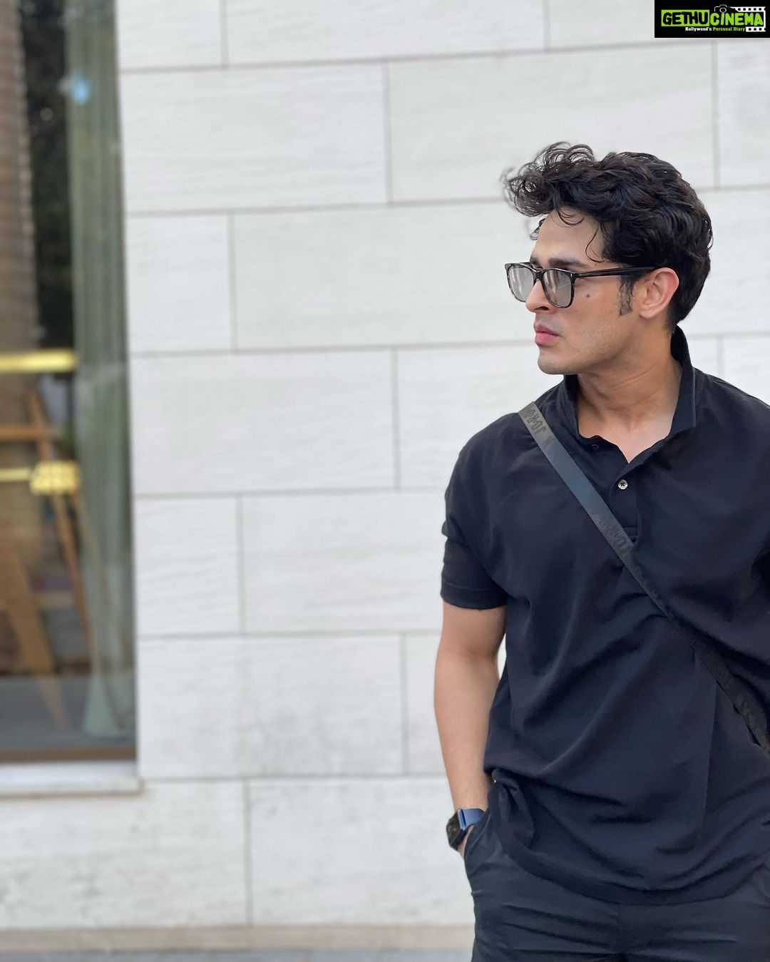 Priyank Sharma - 69.4K Likes -