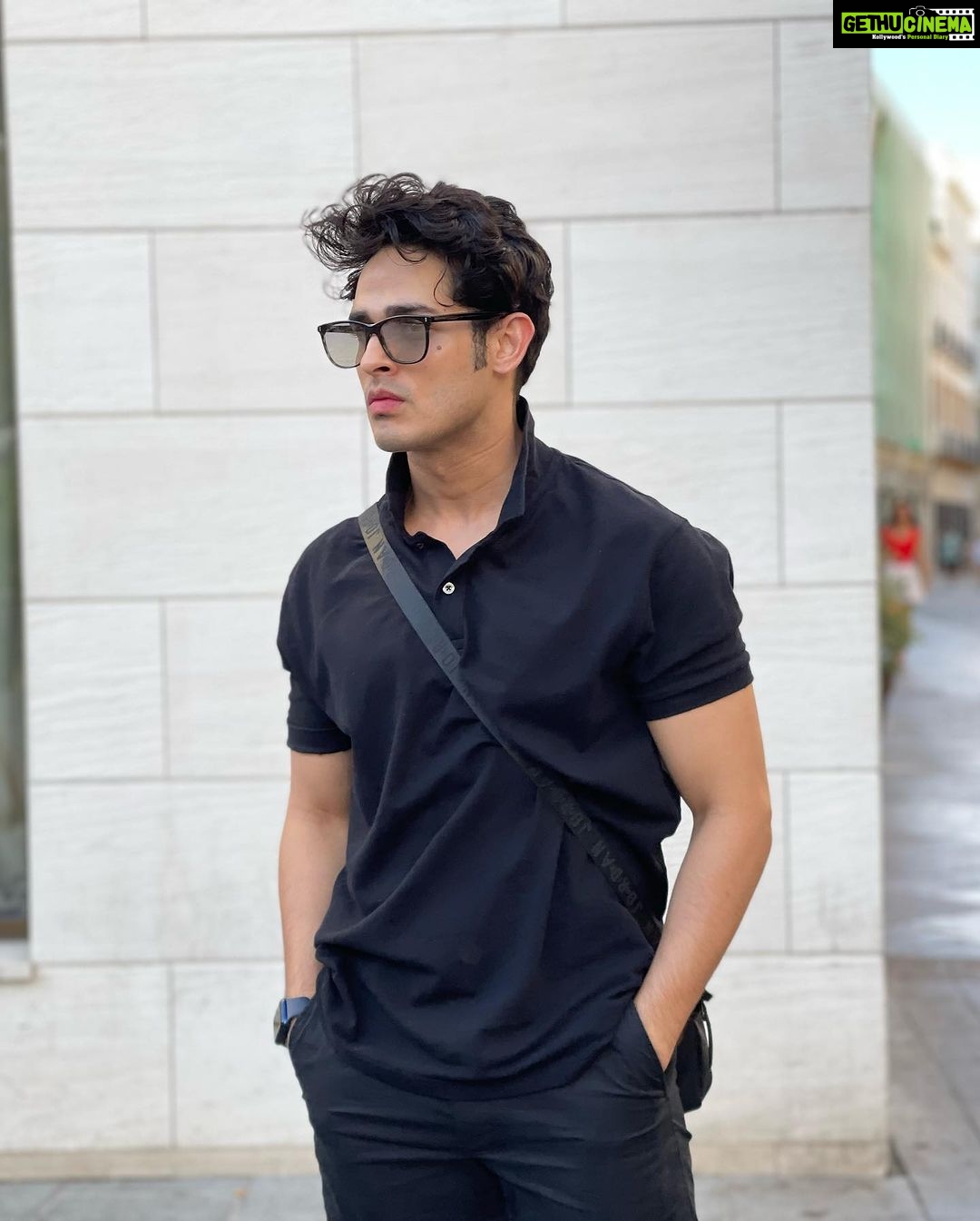 Priyank Sharma - 69.4K Likes -