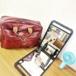 Priyanka Nalkari Instagram - #happykrishnajanmashtami #myvaluablethings😍 #myfavorite #scarletmirror #scarlett #makeupbag #fan Wat all things u can see in this pic ? comment 😀 Chennai, India
