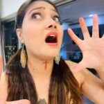 Priyanka Nalkari Instagram - #allaboutlastnight #halloween #halloweenparty #kl #happyweekend #lens #grey #makeup #nun #selfies #couplegoals #actress #partyallnight #poser #scary
