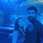 Priyanka Nalkari Instagram – #aquarium #kl #kualalumpur #lovefishes #blue #couplegoals #happyweekend #jumpsuit #selfies #malaysia #fun #happy #wifeylife #actresslife #teluguamayi #tamilactress #indian #instagram #instamood Aquarium KL Tower
