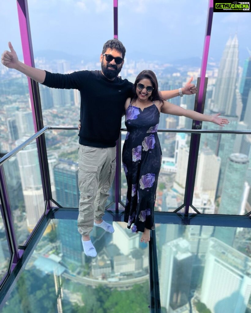 Priyanka Nalkari Instagram - #kltower #skydeck #posers #couplegoals #malaysia #outing #love #life #actresslife #smilesformiles #hapoyweekendeveryone🌸🌷☺️💕 Skydeck KL Tower