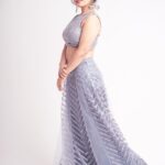 Priyanka Thimmesh Instagram - Smile, it’s free therapy😀✨ Photography @bhagathmakka Credit #jehensaai Desginer by @lakshana_label Makeup & hair @iglambeautystudiochennai @iampriyankaathimmesh #priyankathimmeshofficial #priyankathimmesh #lovelife #smileon #beliveinyourself