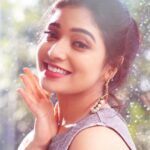 Priyanka Thimmesh Instagram - Smile, it’s free therapy😀✨ Photography @bhagathmakka Credit #jehensaai Desginer by @lakshana_label Makeup & hair @iglambeautystudiochennai @iampriyankaathimmesh #priyankathimmeshofficial #priyankathimmesh #lovelife #smileon #beliveinyourself