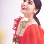 Priyanka Thimmesh Instagram - ❤️✨ Photography @bhagathmakka Credit #jehensaai Desginer by @lakshana_label Makeup & hair @iglambeautystudiochennai @iampriyankaathimmesh #priyankathimmeshofficial #priyankathimmesh