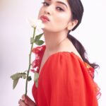 Priyanka Thimmesh Instagram - ❤️✨ Photography @bhagathmakka Credit #jehensaai Desginer by @lakshana_label Makeup & hair @iglambeautystudiochennai @iampriyankaathimmesh #priyankathimmeshofficial #priyankathimmesh