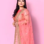 Priyanka Thimmesh Instagram - 💗✨ 📸by @chidu.ln_portraits MUA 💄 & hair by @makeupbypallavishetty @iampriyankaathimmesh #priyankathimmeshofficial #priyankathimmesh #pink-love