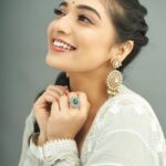 Priyanka Thimmesh Instagram - 🤍✨ Photography @bhagathmakka Credit #jehensaai Desginer by @lakshana_label Makeup & hair @iglambeautystudiochennai @iampriyankaathimmesh #priyankathimmeshofficial #priyankathimmesh