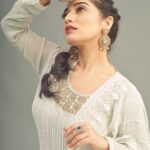 Priyanka Thimmesh Instagram - 🤍✨ Photography @bhagathmakka Credit #jehensaai Desginer by @lakshana_label Makeup & hair @iglambeautystudiochennai @iampriyankaathimmesh #priyankathimmeshofficial #priyankathimmesh