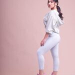 Priyanka Thimmesh Instagram - ❤️✨ Photography @bhagathmakka Credit #jehensaai Makeup & hair @iglambeautystudiochennai @iampriyankaathimmesh #priyankathimmeshofficial #priyankathimmesh