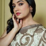 Priyanka Thimmesh Instagram - ❤️✨ Photography @vkey21 @blackbox_mediacorp Costume @thoran_by_zayi Stylist @zohibzayi Make up @iglambeautystudiochennai Special thanks to @jesufeast_12 @ameerkbasheer @adam__zamar @iampriyankaathimmesh #priyankathimmeshofficial #priyankathimmesh Thanks for editing my photo Kiruu @rainbow_photography_official