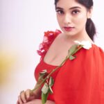Priyanka Thimmesh Instagram - ❤️✨ Photography @bhagathmakka Credit #jehensaai Desginer by @lakshana_label Makeup & hair @iglambeautystudiochennai @iampriyankaathimmesh #priyankathimmeshofficial #priyankathimmesh