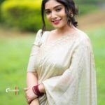Priyanka Thimmesh Instagram - 💥💝💥💥💝💝💝 ಎಲ್ಲರಿಗೂ ದೀಪಾವಳಿ ಹಬ್ಬದ ಶುಭಾಶಯಗಳು …✨ @rainbow_photography_official all time fav🤩 my buddy …Thanks Kiru for clicking all my photos so beautifully ..😍🤘 #priyankathimmeshofficial #pt