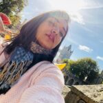 Priyanka Thimmesh Instagram - “Money can’t buy you happiness, but it can buy you a ticket to London.”🥰😉 #forhappiness #loveofmylife❤️ #solotrip #londonlife Tower of London