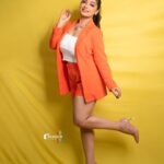 Priyanka Thimmesh Instagram - Rise above the storm and you will find the sunshine..🧡🌸 #priyankathimmeshofficial @rainbow_photography_official @makeupstoriesbysumachikkegowda