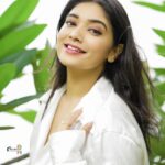 Priyanka Thimmesh Instagram - White🤍✨ Good morning 🥰 all 📸 by : @rainbow_photography_official ❤️😘 #priyankathimmeshofficial