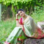 Priyanka Thimmesh Instagram - “When you make peace with yourself, you make peace with the world.” 🤩 @iampriyankaathimmesh #priyankathimmeshofficial Click by 📸: @rainbow_photography_official thank u kiru ..your are the best 🤩💖 #sareelove #sareegirl #traditionalwear #instagood #instagram #happysoul❤️ #peaceofmind #loveoflife #emotional #strongwomen 🥰💖