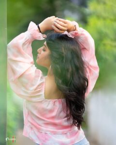 Priyanka Thimmesh Instagram - ✨ shine on 🤍🤍🤍💖
Good evening ✨💖

@rainbow_photography_official so good clicks 📸.. thankz again 💌

@iampriyankaathimmesh 
#priyankathimmeshofficial 
#happysoul ❤️