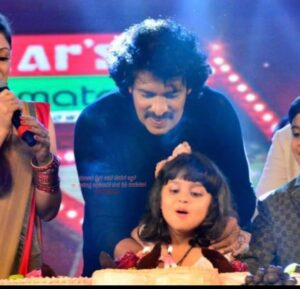 Priyanka Upendra Instagram - People ask me if you’re a better actor or director..I think the role you play best is as Papa !! Happy Fathers ‘ Day to you ! @nimmaupendra @aayushupendra