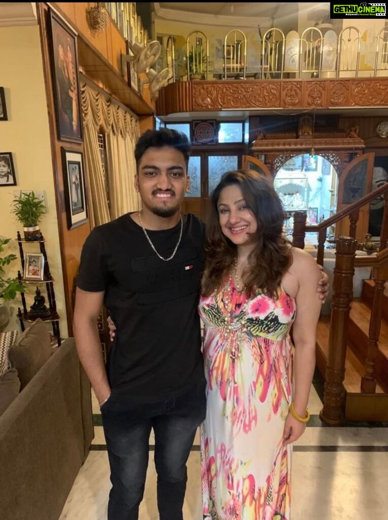 Priyanka Upendra Instagram - Happy birthday Nidarshan! It is so wonderful to see you grow into an incredible young adult! May all your dreams come true, Continue to strive , believe in yourself always and do everything with love!! I’m always here for you!! Have a super duper year ahead!!! 💖💖💖 @nidarshan_sudhindra