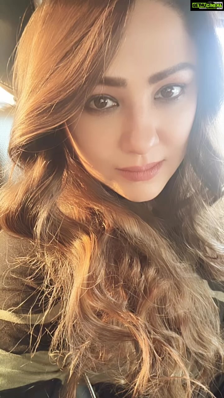 Priyanka Upendra Instagram - #sunkissed #sunsets #magichour #golden
