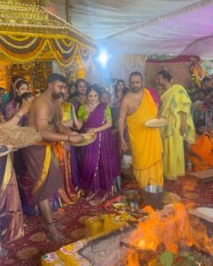 Priyanka Upendra Instagram - Wishing everyone a blessed and happy Navratri 🙏🏻 @thereallathajaiprakash