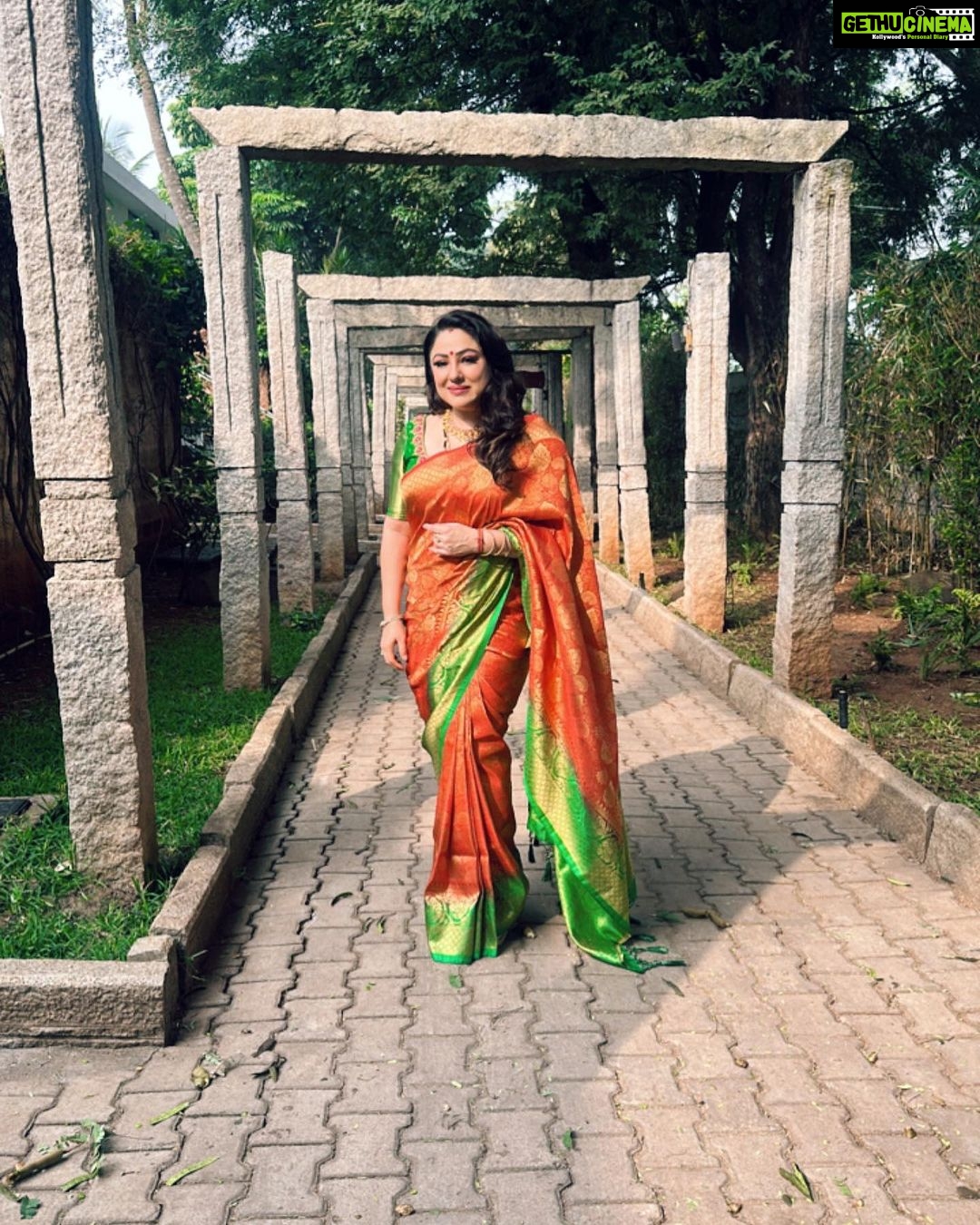 Priyanka Upendra Instagram - Shubho Maha Panchami 🙏🏻