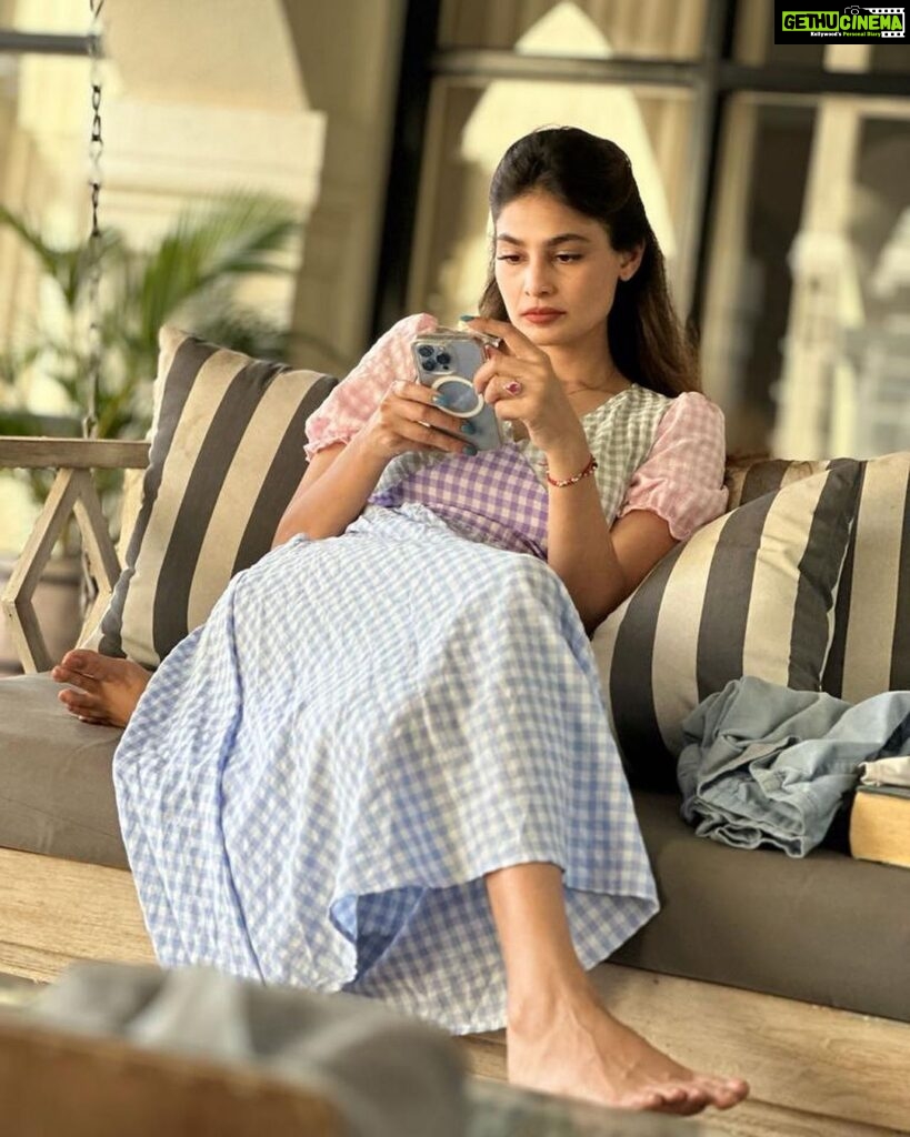 Puja Gupta Instagram - 1 , 2 or 3 🤷🏻‍♀️