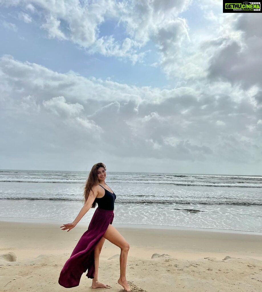 Puja Gupta Instagram - “What would be the point of living if we didn't let life change us?" Utorda Beach, Goa