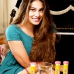 Puja Gupta Instagram - Sending loads of love to my #NutritionBFF @Chicnutrix Glow 🥰 You made me choose only the finest quality ingredients for skin and literally made me go #FilterFree 🤗 #experiencechic #glow #glowyskin #glowfromwithin #glowup #filterfree #holisticnutrition #skinfood #nutrition