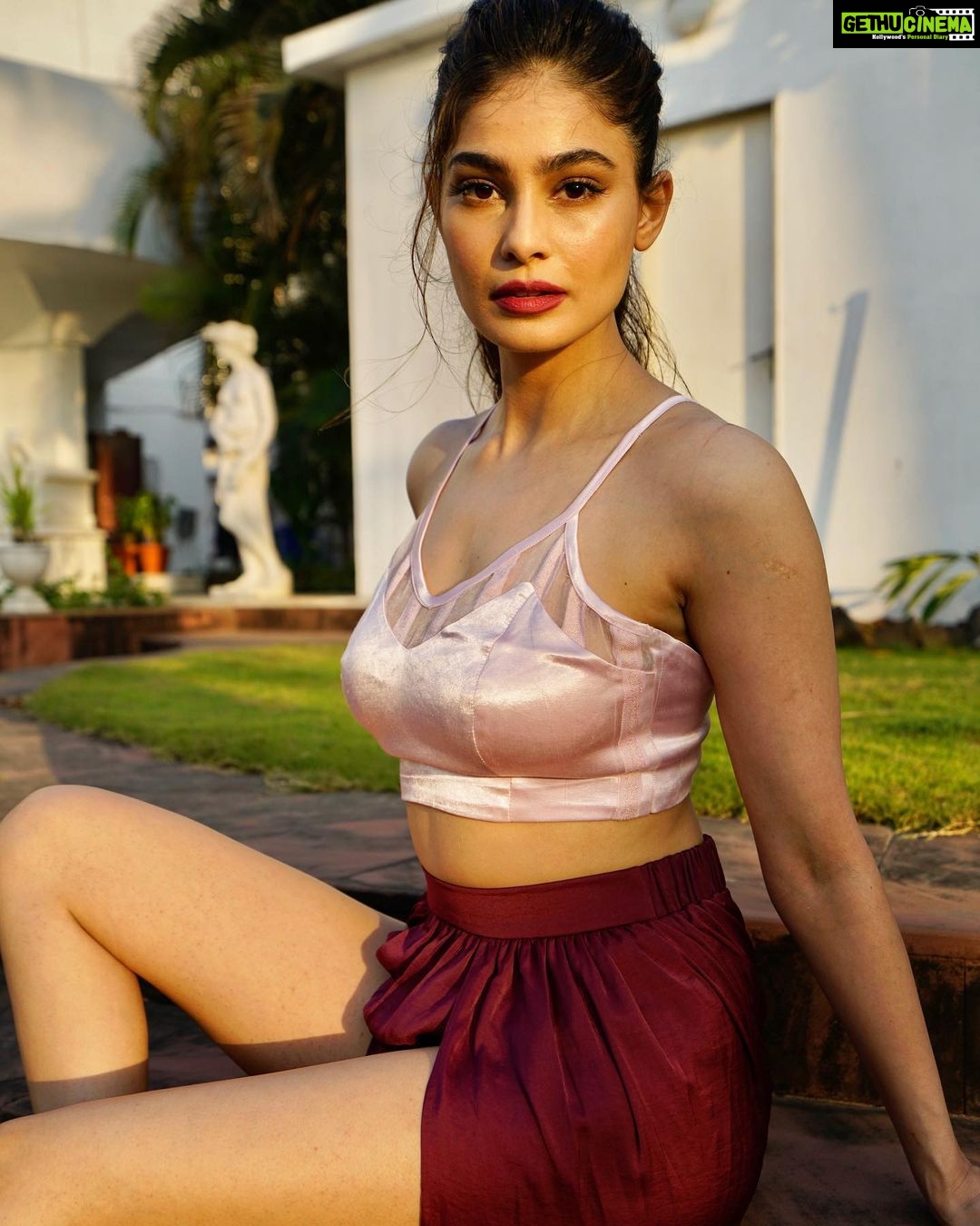 Puja Gupta Instagram - December the month of joy ,happiness and to finish what u started … Mumbai, Maharashtra