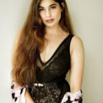 Puja Gupta Instagram - Darling every star shines differently 🌟 📸 @sanjaydubeyphotography Movement Sanctuary